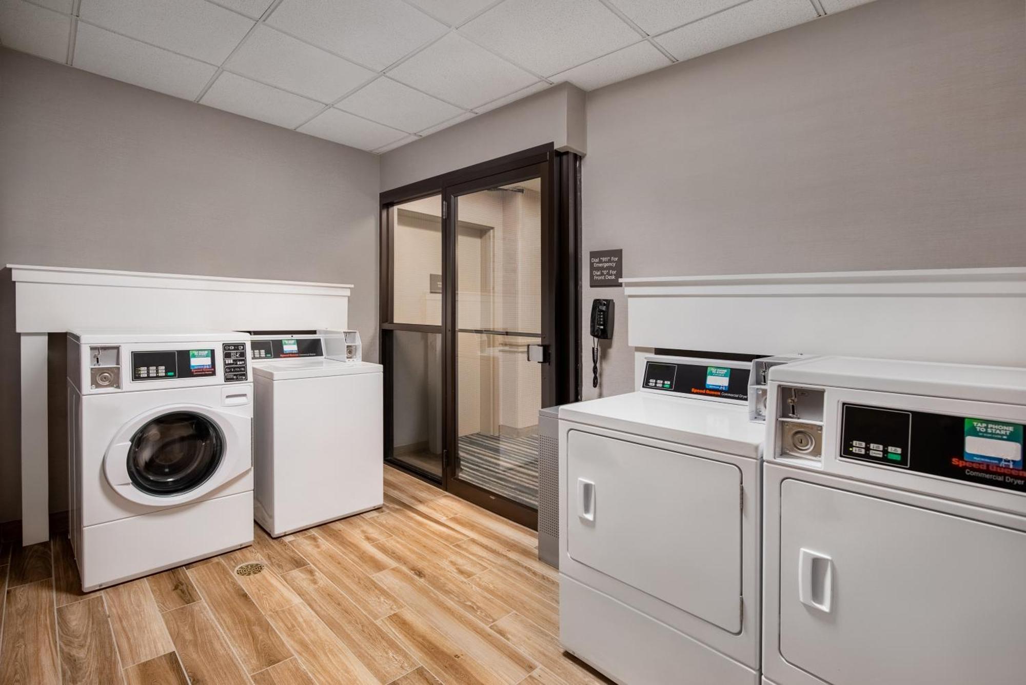 Hampton Inn Long Island-Brookhaven Farmingville Экстерьер фото